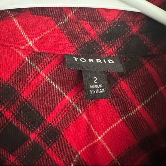 Torrid 2 red plaid crop button up Lizzie long sleeve shirt 2xl - Picture 5 of 5